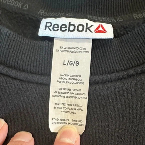 Reebok Women’s Black Crewneck Sweater - Picture 2 of 5